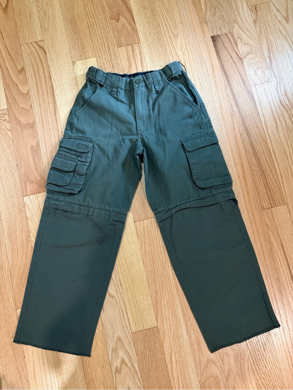 Men's Olive Utility Cargo Pants with Multi-Pocket Design